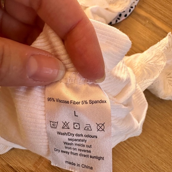 Y2K White Lace Trim Tank Top size large. NWOT - Picture 5 of 6